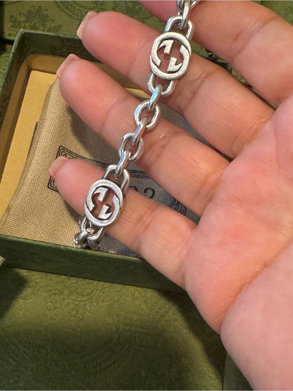 Gucci Silver Tone Interlocking G Link Bracelet - Picture 10 of 11